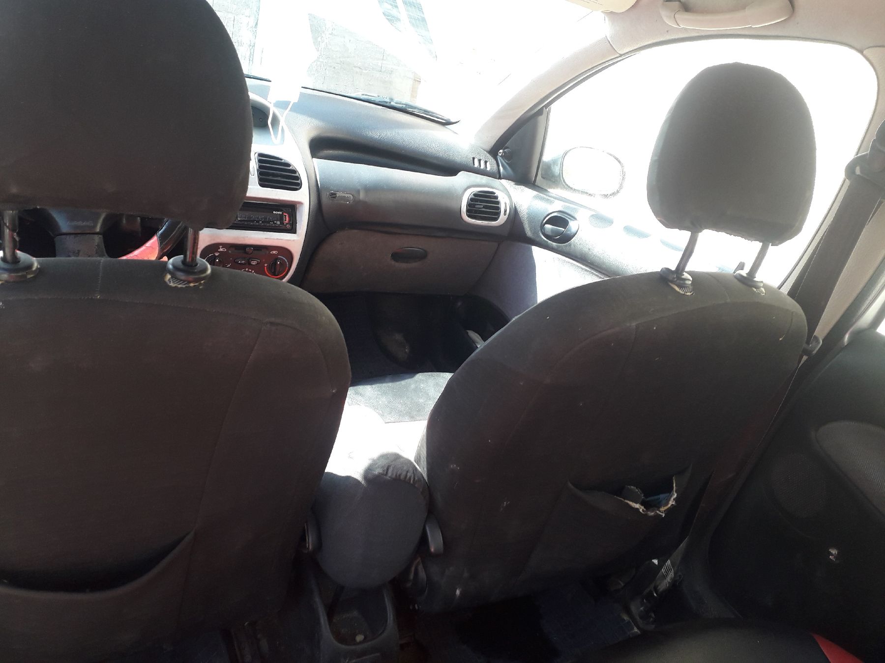 Peugeot 206 1.4 (75 Hp)